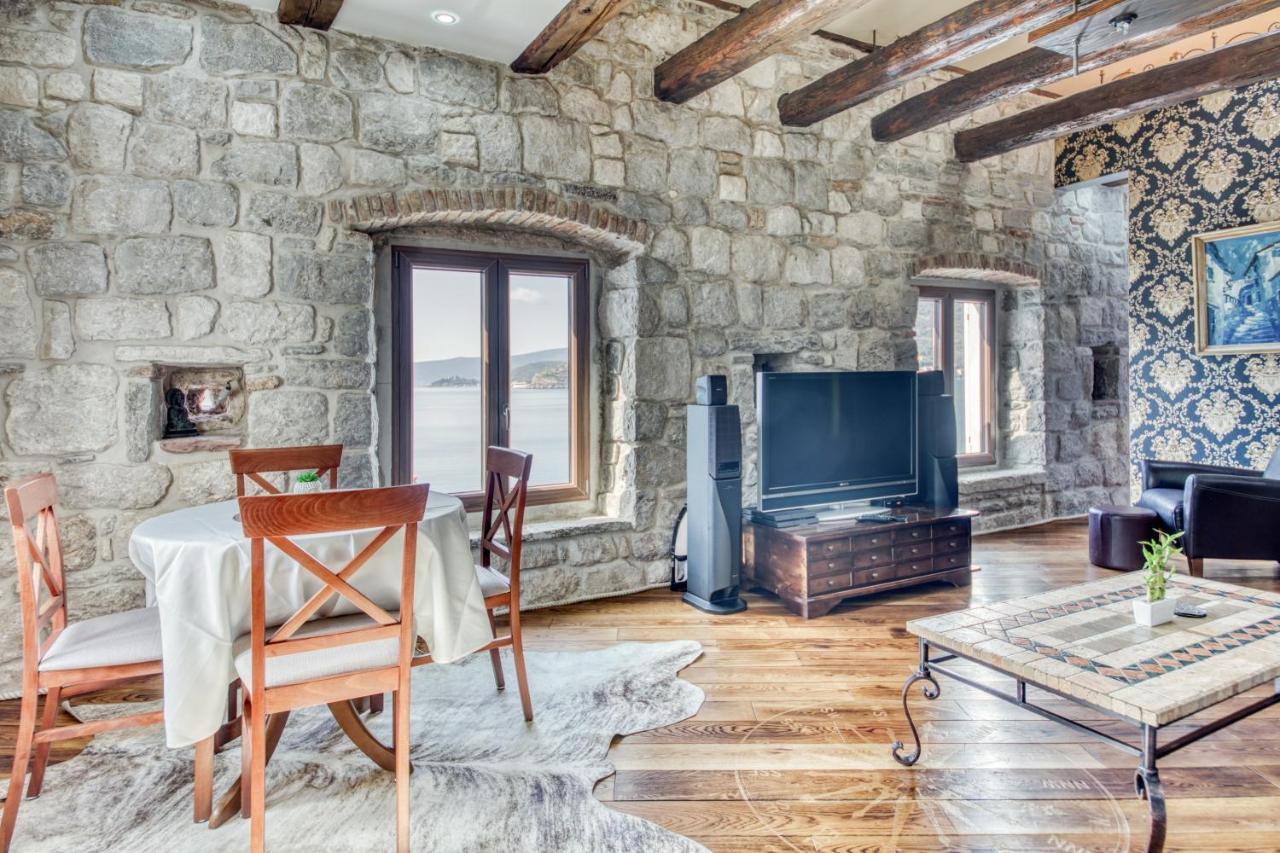 Kazerma Apartment Perast Eksteriør bilde